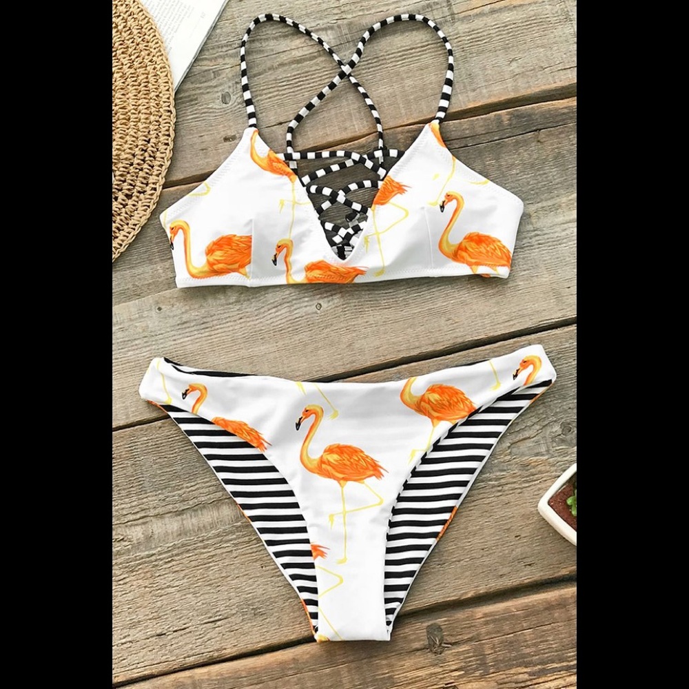 Cupshe flamingo reversible bikini